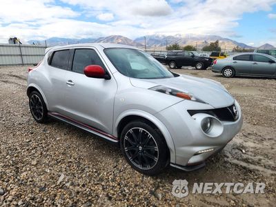 Czwarte zdjęcie samochodu z boku: 2013 NISSAN JUKE S VIN:JN8AF5MV9DT231722 - miniatura