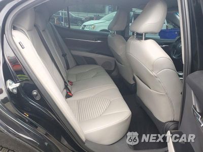 Zdjęcie 10 z 12 samochodu: 2020 TOYOTA CAMRY SE VIN:4T1G11AK3LU510188 - miniatura
