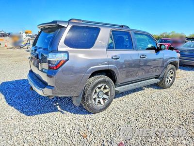 Trzecie zdjęcie samochodu z tyłu: 2019 TOYOTA 4RUNNER TRD OFF-ROAD VIN:JTEBU5JR0K5666624 - miniatura