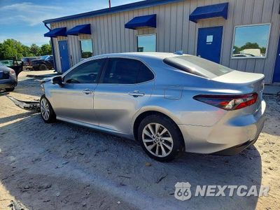 Drugie zdjęcie samochodu z przodu: 2022 TOYOTA CAMRY LE VIN:4T1C11AK7NU626169 - miniatura