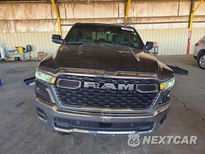 Piąte zdjęcie samochodu w środku: 2025 RAM 1500 BIG HORN/LONE STAR VIN:1C6RREFP0SN772204 - miniatura