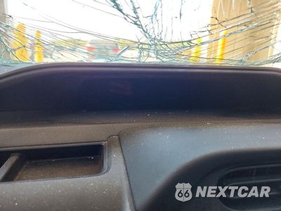 Zdjęcie 9 z 12 samochodu: 2016 TOYOTA PRIUS C TWO VIN:JTDKDTB35G1131290 - miniatura