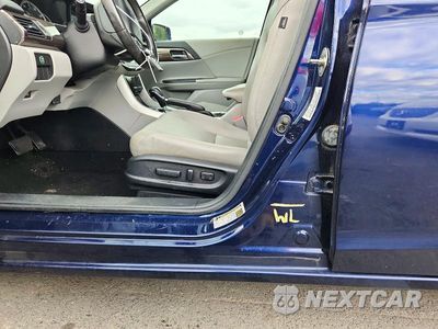 Zdjęcie 12 z 13 samochodu: 2017 HONDA ACCORD EXL VIN:1HGCR2F82HA184974 - miniatura