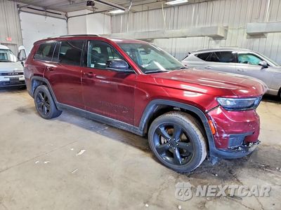 Czwarte zdjęcie samochodu z boku: 2024 JEEP GRAND CHEROKEE L LAREDO VIN:1C4RJKAG2R8593452 - miniatura