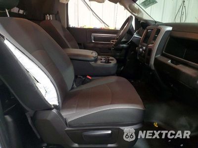 Zdjęcie 10 z 12 samochodu: 2022 RAM 1500 CLASSIC TRADESMAN VIN:3C6JR7AG0NG173543 - miniatura