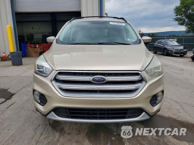 Piąte zdjęcie samochodu w środku: 2017 FORD ESCAPE SE VIN:1FMCU9GD0HUB35008 - miniatura