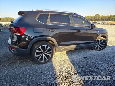 Trzecie zdjęcie samochodu z tyłu: 2022 VOLKSWAGEN TAOS SE IQ DRIVE VIN:3VVLX7B21NM033630 - miniatura
