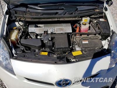 Zdjęcie 11 z 12 samochodu: 2013 TOYOTA PRIUS THREE VIN:JTDKN3DU8D1685910 - miniatura