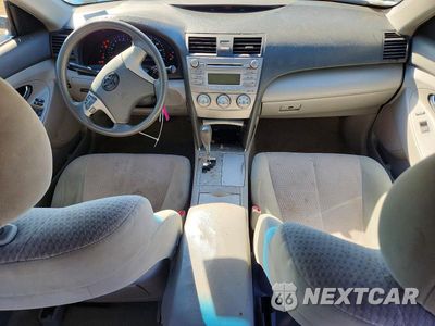 Zdjęcie 8 z 13 samochodu: 2011 TOYOTA CAMRY LE VIN:4T1BF3EK2BU146670 - miniatura