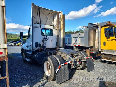 Drugie zdjęcie samochodu z przodu: 2016 KENWORTH CONSTRUCTION T680 SEMI TRUCK VIN:1XKYA48X0GJ496368 - miniatura
