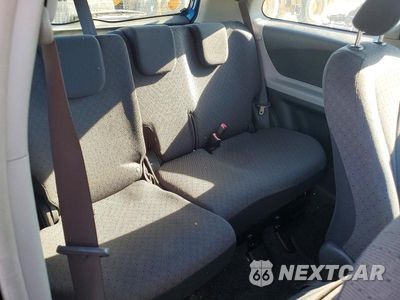 Zdjęcie 10 z 12 samochodu: 2010 TOYOTA YARIS BASE VIN:JTDJT4K34A5300543 - miniatura