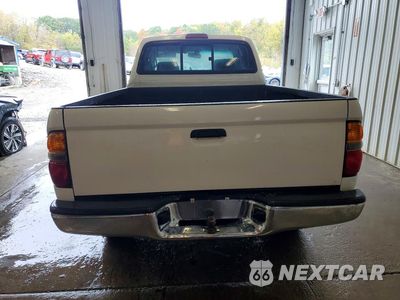 Zdjęcie 6 z 12 samochodu: 2003 TOYOTA TACOMA V6 VIN:5TEWN72N93Z238432 - miniatura