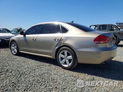 Drugie zdjęcie samochodu z przodu: 2015 VOLKSWAGEN PASSAT S VIN:1VWAT7A34FC116982 - miniatura