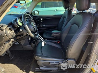 Zdjęcie 7 z 12 samochodu: 2016 MINI COOPER VIN:WMWXP5C57G2D15021 - miniatura