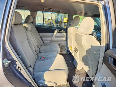 Zdjęcie 10 z 12 samochodu: 2012 TOYOTA HIGHLANDER BASE VIN:5TDBK3EH8CS160776 - miniatura