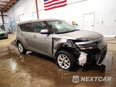 Czwarte zdjęcie samochodu z boku: 2025 KIA SOUL LX VIN:KNDJ23AU9S7946318 - miniatura
