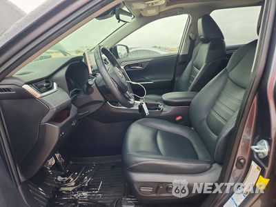 Zdjęcie 7 z 13 samochodu: 2021 TOYOTA RAV4 LIMITED VIN:JTMD6RFV5MD045392 - miniatura