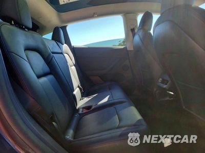 Zdjęcie 11 z 13 samochodu: 2022 TESLA MODEL Y VIN:7SAYGDEF5NF505465 - miniatura