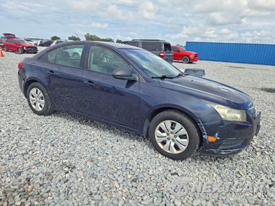 Czwarte zdjęcie samochodu z boku: 2014 CHEVROLET CRUZE LS VIN:1G1PA5SH2E7114777 - miniatura