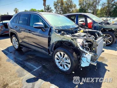 Czwarte zdjęcie samochodu z boku: 2025 TOYOTA RAV4 XLE PREMIUM VIN:2T3C1RFV8SW431296 - miniatura