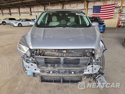 Piąte zdjęcie samochodu w środku: 2019 FORD ESCAPE TITANIUM VIN:1FMCU0J91KUC58047 - miniatura