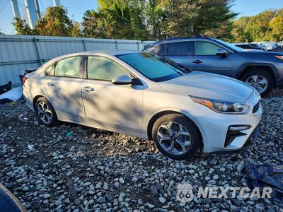 Czwarte zdjęcie samochodu z boku: 2020 KIA FORTE LXS VIN:3KPF24AD5LE204964 - miniatura