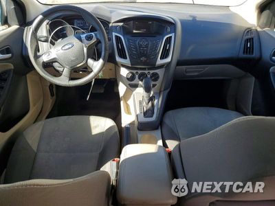Zdjęcie 8 z 12 samochodu: 2014 FORD FOCUS SE VIN:1FADP3K26EL432715 - miniatura
