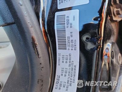 Zdjęcie 12 z 12 samochodu: 2015 CHRYSLER 200 C VIN:1C3CCCCB6FN673359 - miniatura