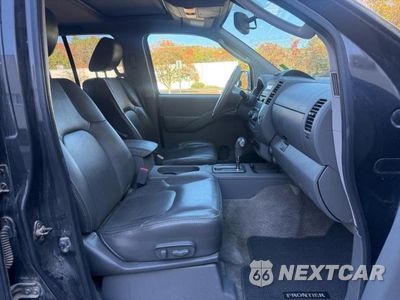 Piąte zdjęcie samochodu w środku: 2011 NISSAN FRONTIER S VIN:1N6AD0EV2BC418359 - miniatura