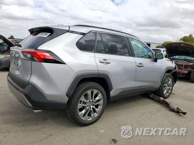 Trzecie zdjęcie samochodu z tyłu: 2025 TOYOTA RAV4 LIMITED VIN:2T3N1RFV2SC559396 - miniatura