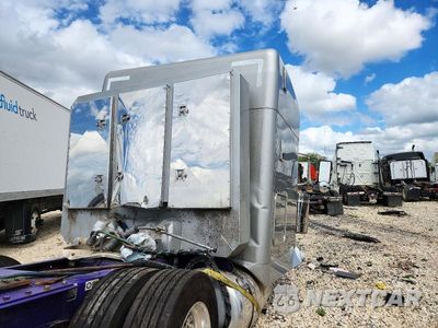 Zdjęcie 13 z 13 samochodu: 2022 PETERBILT 389 TRUCK CAB AND CHASSIS VIN:1XPXP4EX8ND784479 - miniatura