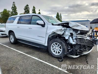 Czwarte zdjęcie samochodu z boku: 2023 CHEVROLET SUBURBAN K1500 LT VIN:1GNSKCKD0PR221549 - miniatura