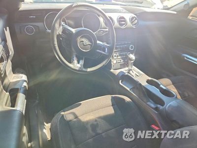 Zdjęcie 8 z 13 samochodu: 2017 FORD MUSTANG VIN:1FA6P8AMXH5235256 - miniatura