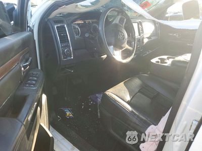 Zdjęcie 8 z 12 samochodu: 2014 RAM 2500 LARAMIE VIN:3C6UR5FL9EG279979 - miniatura