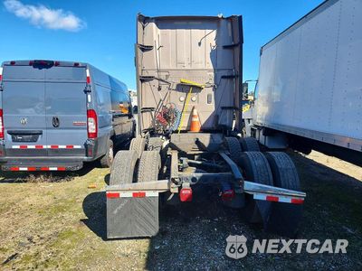 Zdjęcie 6 z 14 samochodu: 2018 INTERNATIONAL LT625 VIN:3HSDZAPR1JN055199 - miniatura