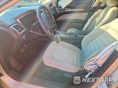 Zdjęcie 7 z 12 samochodu: 2017 FORD FUSION S VIN:3FA6P0G73HR210599 - miniatura