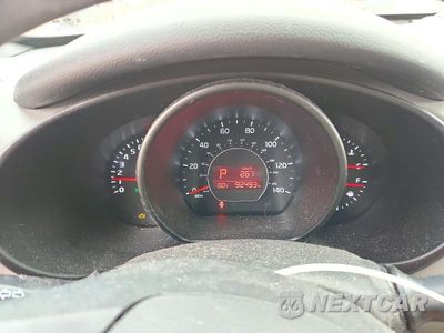 Zdjęcie 9 z 12 samochodu: 2016 KIA SOUL BASE VIN:KNDJN2A2XG7311860 - miniatura