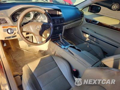 Zdjęcie 8 z 12 samochodu: 2010 MERCEDES-BENZ E 550 VIN:WDDKJ7CB5AF005033 - miniatura