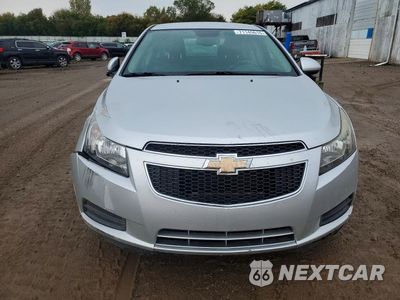 Piąte zdjęcie samochodu w środku: 2014 CHEVROLET CRUZE VIN:1G1PC5SBXE7482081 - miniatura