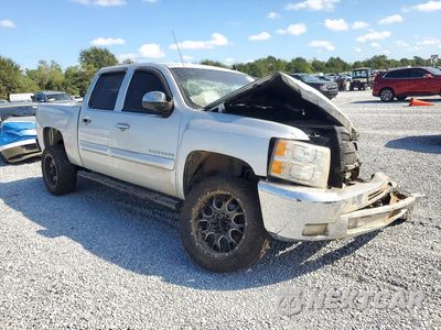 Czwarte zdjęcie samochodu z boku: 2013 CHEVROLET SILVERADO C1500 LT VIN:3GCPCSE00DG294317 - miniatura