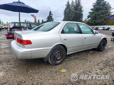 Trzecie zdjęcie samochodu z tyłu: 2000 TOYOTA CAMRY LE VIN:JT2BG22K3Y0415803 - miniatura