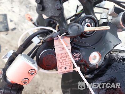 Zdjęcie 8 z 9 samochodu: 2023 ROYAL ENFIELD MOTORS INT 650 VIN:ME3FPN473PK701584 - miniatura