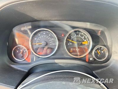 Zdjęcie 9 z 12 samochodu: 2015 JEEP PATRIOT LIMITED VIN:1C4NJRCB3FD258969 - miniatura
