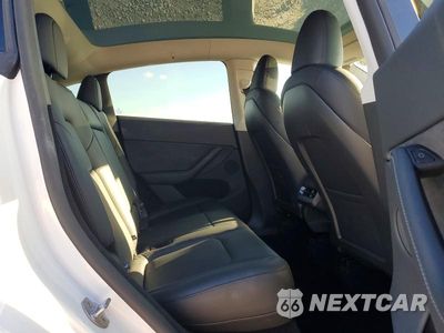 Zdjęcie 10 z 12 samochodu: 2025 TESLA MODEL Y VIN:7SAYGDED0SA378955 - miniatura