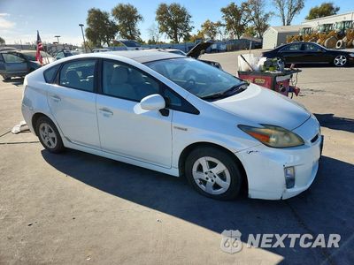 Czwarte zdjęcie samochodu z boku: 2010 TOYOTA PRIUS III VIN:JTDKN3DUXA1129223 - miniatura