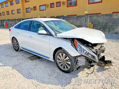 Czwarte zdjęcie samochodu z boku: 2017 HYUNDAI SONATA SPORT VIN:5NPE34AF8HH535017 - miniatura