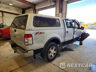Trzecie zdjęcie samochodu z tyłu: 2004 FORD F150 SUPERCREW VIN:1FTPW14564KD37422 - miniatura