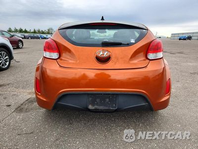 Zdjęcie 6 z 12 samochodu: 2012 HYUNDAI VELOSTER BASE VIN:KMHTC6AD6CU066277 - miniatura