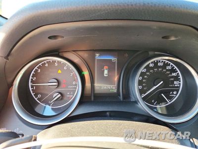 Zdjęcie 9 z 12 samochodu: 2018 TOYOTA CAMRY SE VIN:4T1B11HK7JU556409 - miniatura
