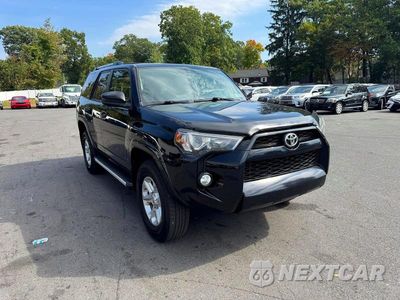 Czwarte zdjęcie samochodu z boku: 2019 TOYOTA 4RUNNER SR5 VIN:JTEBU5JRXK5721189 - miniatura
